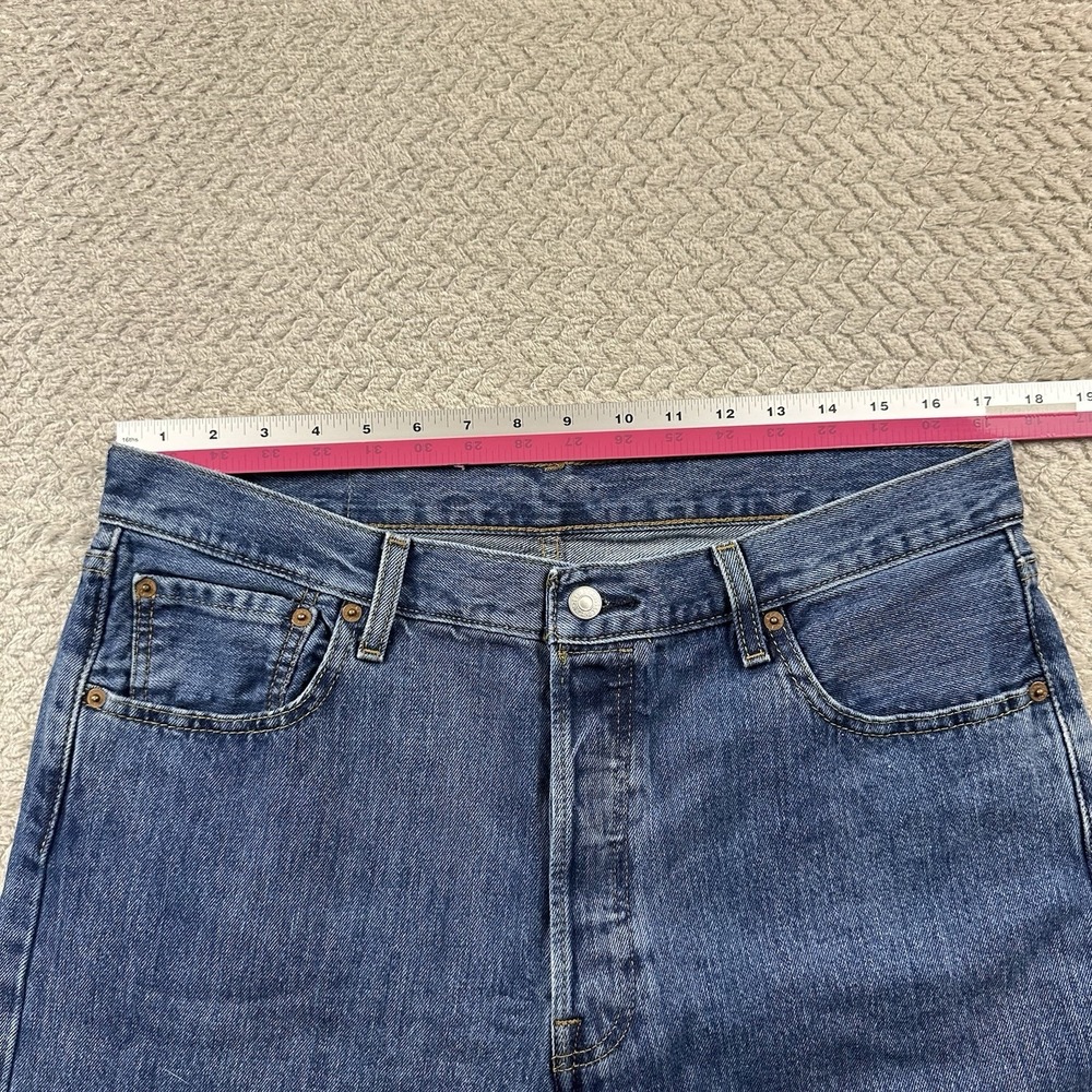 Levi's 501xx Men's Button Fly Jeans 36x32 Blue Denim Cowboy Modern Casual work - Picture 9 of 16